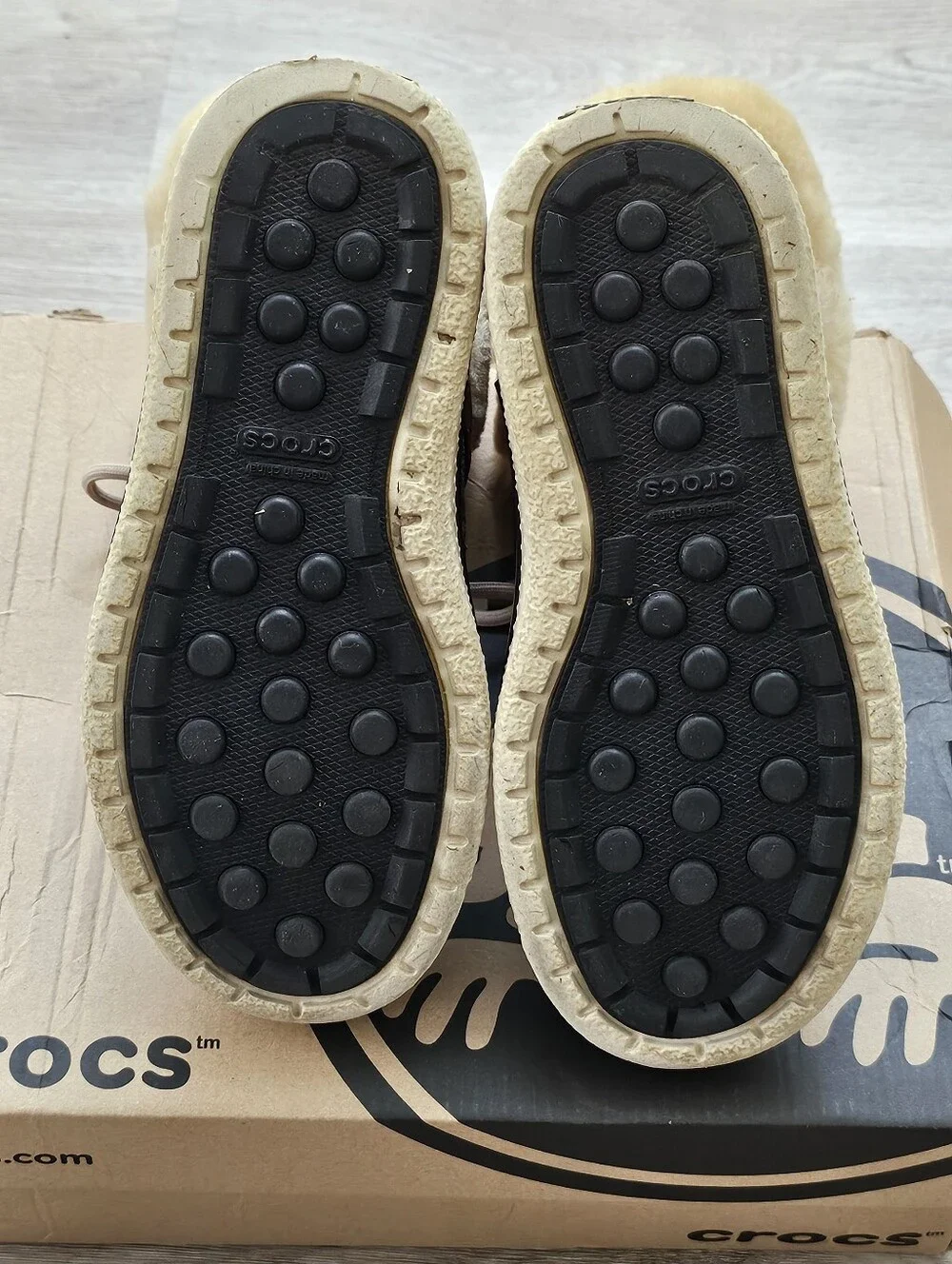 Crocs AllCast Luxe Duck Boots Women’s Size 7 Hazelnut Fur Lined Winter Boots